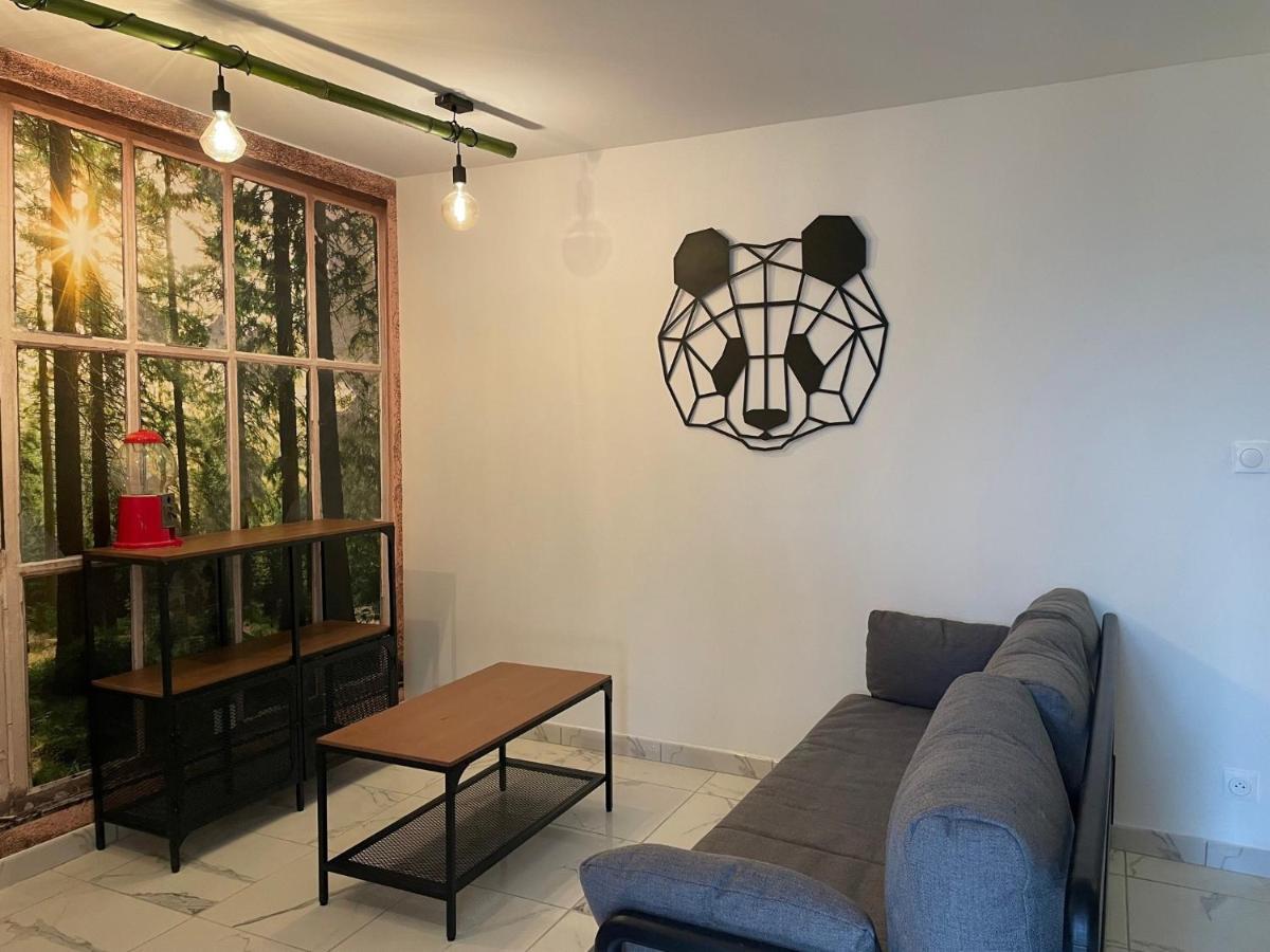 Reve De Panda Avec Sauna Et Jacuzzi Privatif Abrest Exterior photo